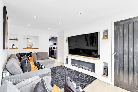2 bedroom semi-detached house for sale, Gibraltar Street, Oldham