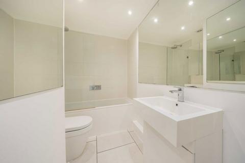 2 bedroom flat to rent, St. Quintin Avenue, London W10