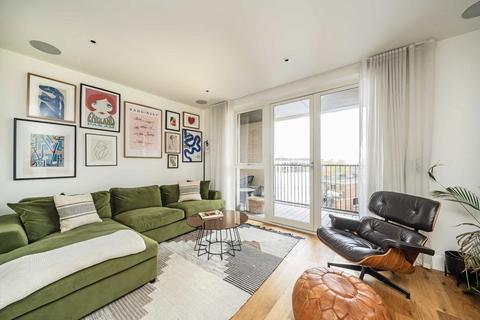 2 bedroom flat to rent, Wornington Road, London W10