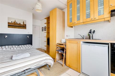 undefined, Claverton Street, London SW1V
