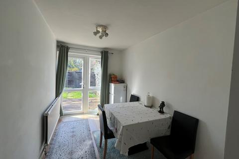 2 bedroom terraced house to rent, Flintcomb Rise, Woodfields, NN3 8QU
