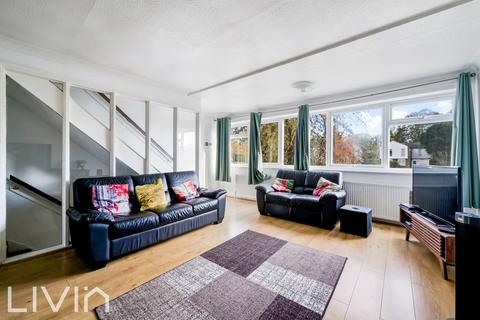 undefined, Croydon CR0
