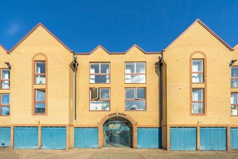 2 bedroom flat to rent, Cape Yard, London E1W