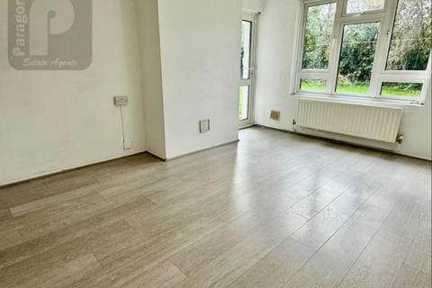 undefined, Kingsbury Road, Kingsbury, London, NW9