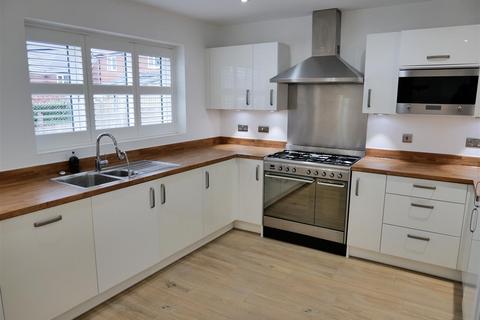 undefined, Juniper Close, Calne