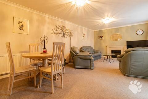 undefined, Kingsdown Close, Basildon SS13