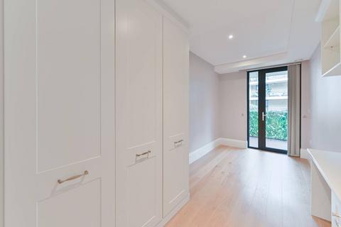 3 bedroom flat for sale, Knaresborough Drive, Earlsfield, London, SW18