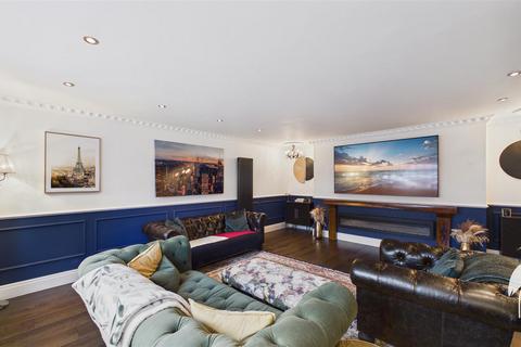 4 bedroom detached house for sale, Loughborough Avenue, Ashbrooke, Sunderland
