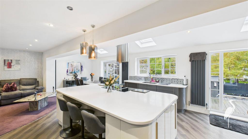 Open Plan Kitchen/Living &amp; Dining Area