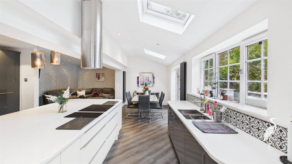 Open Plan Kitchen/Living &amp; Dining Area