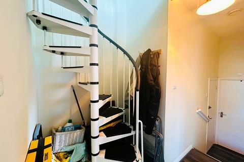 undefined, Bathurst Walk, Iver