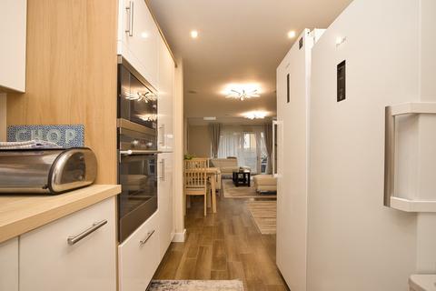 3 bedroom terraced house for sale, Manston Road, Ramsgate, CT12