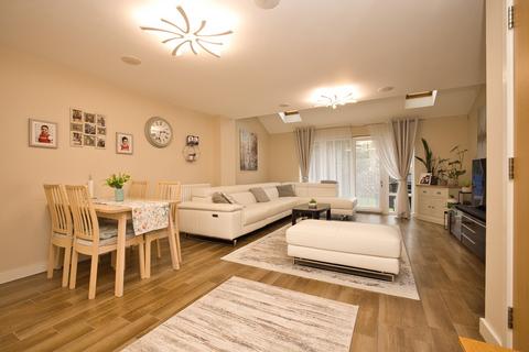 3 bedroom terraced house for sale, Manston Road, Ramsgate, CT12