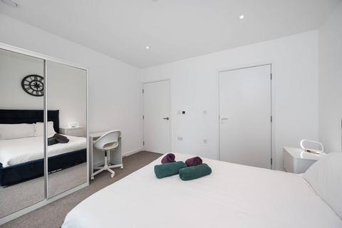 undefined, Cendal Crescent, Whitechapel, London, E1