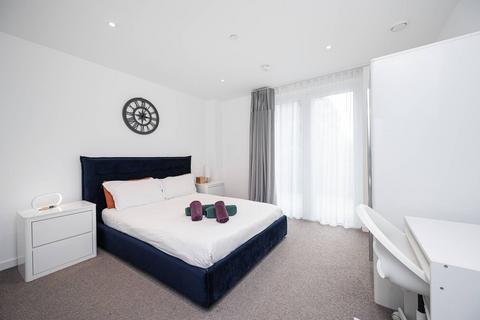 undefined, Cendal Crescent, Whitechapel, London, E1