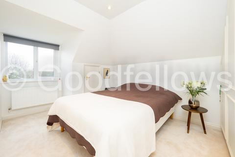 undefined, Grange Road, Surrey SM2