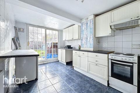 undefined, Upminster Road South, Rainham, RM13 9AA