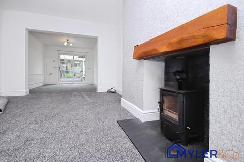 10 Nicholas Road, Widnes, WA8 8ST