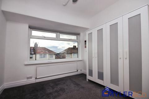10 Nicholas Road, Widnes, WA8 8ST