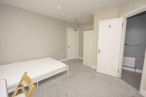 undefined, Woodland Way, London NW7