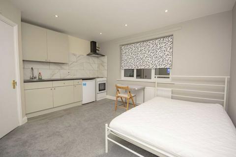 undefined, Woodland Way, London NW7