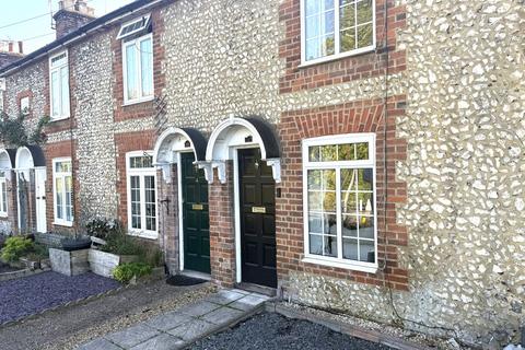 2 bedroom terraced house to rent, Wycombe Lane, Wooburn Green, HP10