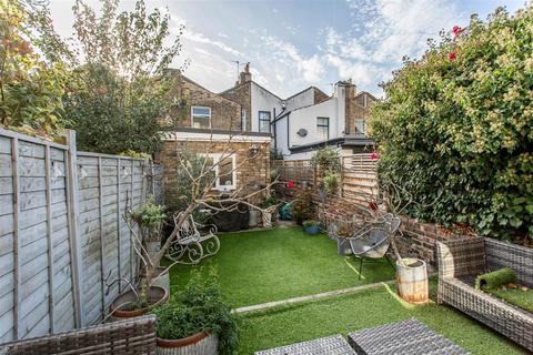 undefined, Clinton Road, Mile End, E3