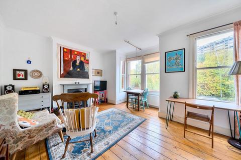 2 bedroom flat for sale, Dunstans Road, London, SE22