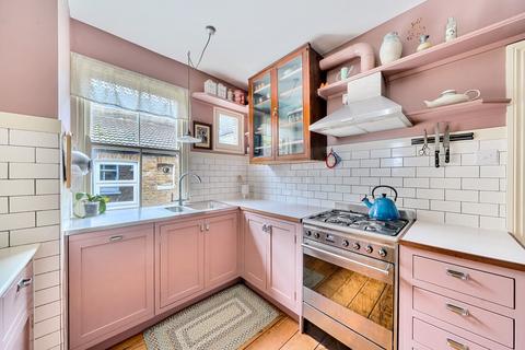 2 bedroom flat for sale, Dunstans Road, London, SE22