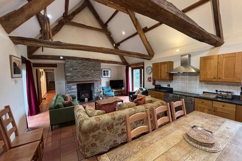 4 bedroom property to rent, Cantref, Brecon, LD3