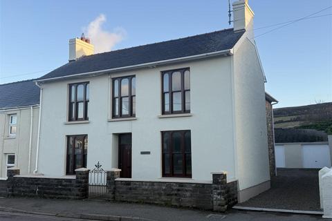 4 bedroom semi-detached house for sale, Maeshyfryd, Dinas Cross, Newport