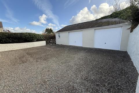 4 bedroom semi-detached house for sale, Maeshyfryd, Dinas Cross, Newport