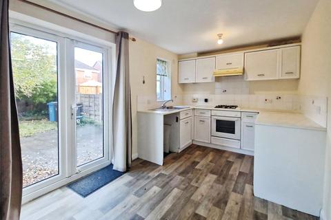 3 bedroom terraced house for sale, Hawfinch Grove, Manchester M28