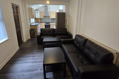 7 bedroom terraced house to rent, Nottingham NG7