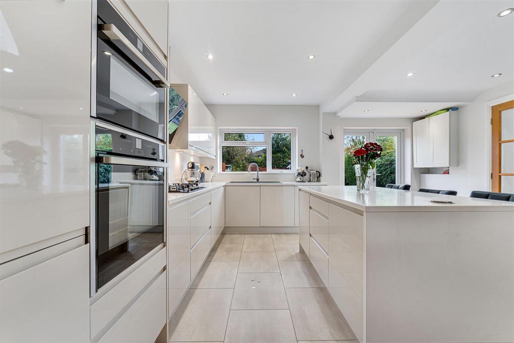 Kitchen 4