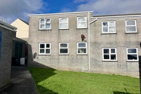 1 bedroom flat for sale, Thornpark Road, St. Austell