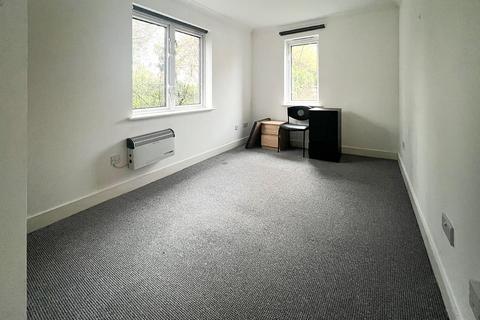 2 bedroom apartment to rent, Grangemoor Court, Cardiff CF11