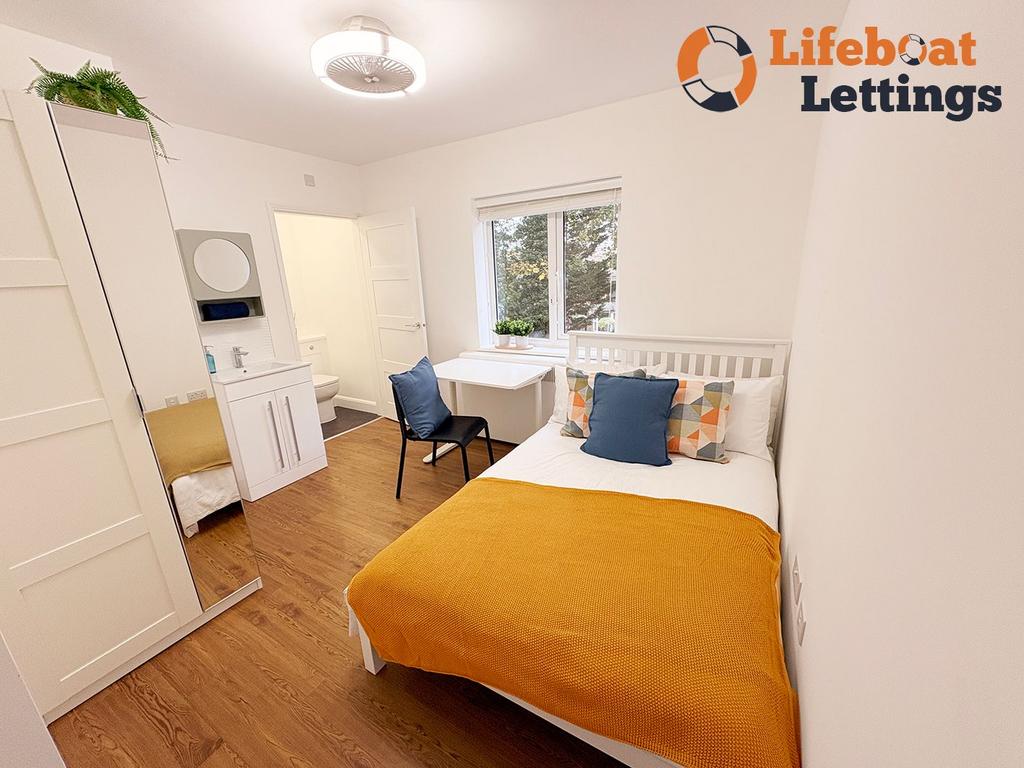 Double bedroom b