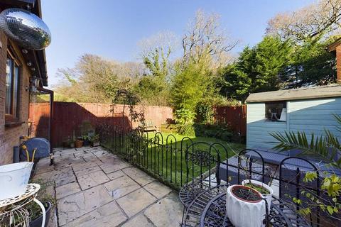 4 bedroom semi-detached house to rent, Clos-Y-Broch, Thornhill, Cardiff. CF14 9EZ