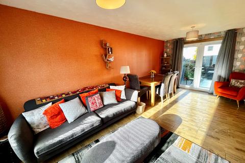 undefined, Norman Rise, Livingston EH54