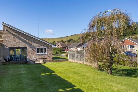 2 bedroom semi-detached bungalow to rent, Lansdown Gardens, Chillerton, Newport