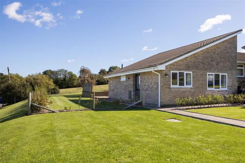 2 bedroom semi-detached bungalow to rent, Lansdown Gardens, Chillerton, Newport