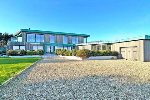 4 bedroom detached house for sale, Rue De Longis, Alderney GY9