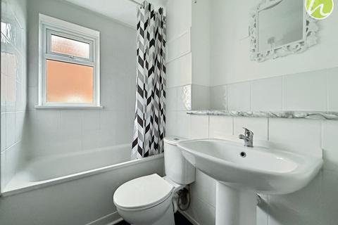 1 bedroom flat to rent, St. Margarets Avenue, Niton Court St. Margarets Avenue, SS17