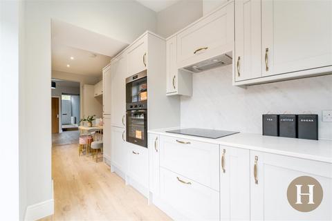 3 bedroom terraced house for sale, Earls Court Road, Harborne, Birmingham, B17