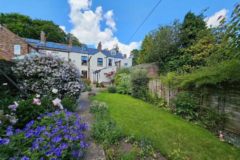 3 bedroom townhouse for sale, Beverley Road, Driffield, YO25