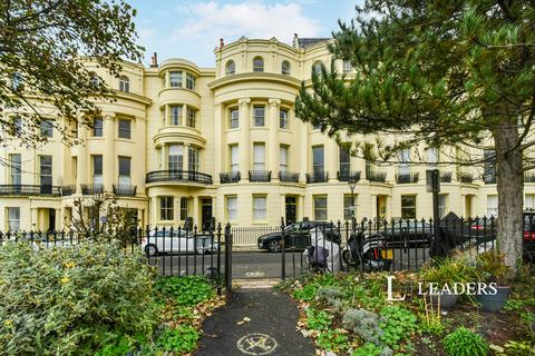 1 bedroom flat to rent, Brunswick Square, Hove, BN3