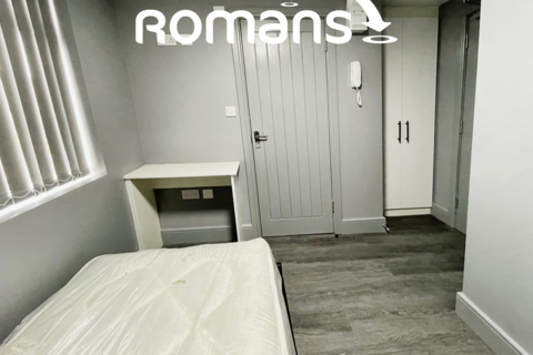 1 bedroom in a house share to rent, Kentwood Hill, Tilehurst, Reading, RG31