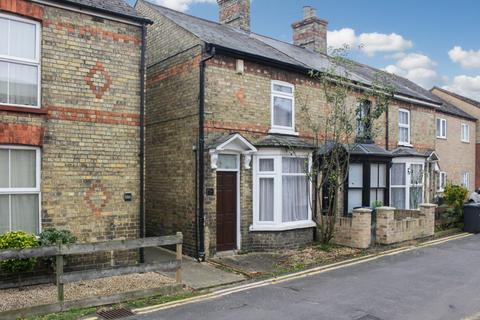 2 bedroom end of terrace house to rent, Russell Street, St. Neots PE19
