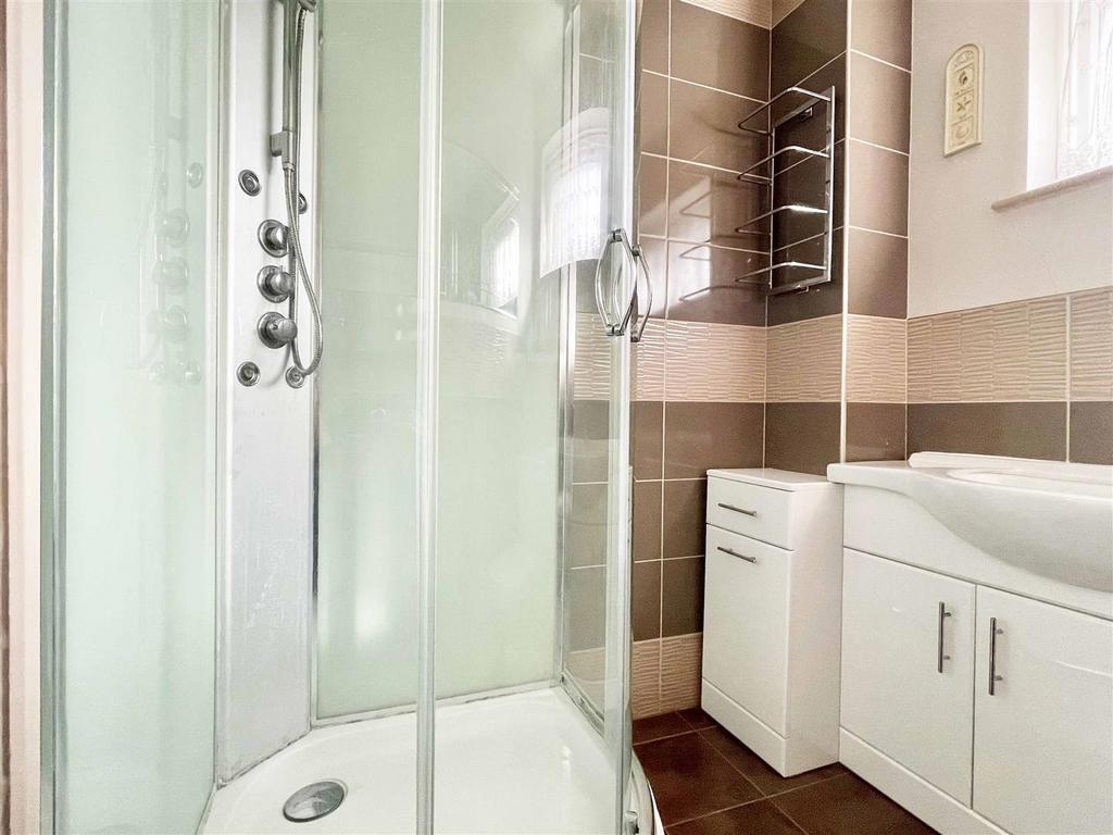 BATH1.jpg